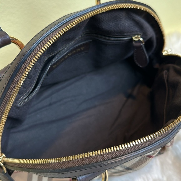 💯Authentic Burberry Haymarket Small Women's Bag🍀 - Picture 9 of 15